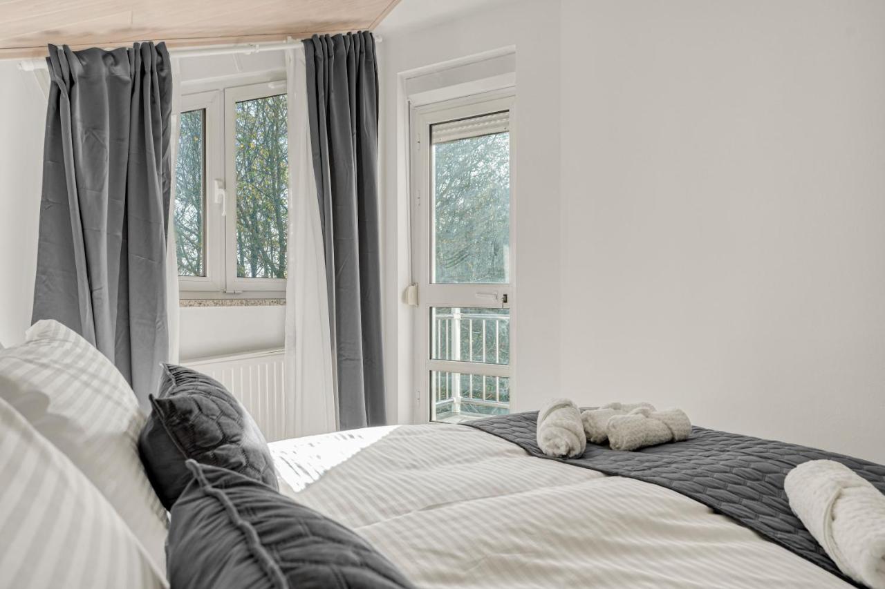 Astarea - Luxe Penthouse In Nature - Jacuzzi - Free Private Parking - Terrace & Balcony - Peace Zagreb Dış mekan fotoğraf