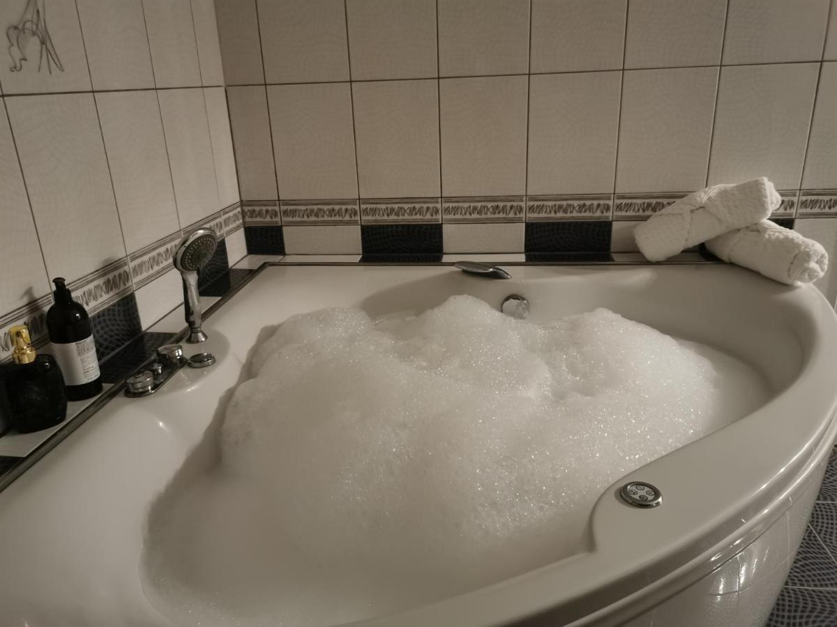 Astarea - Luxe Penthouse In Nature - Jacuzzi - Free Private Parking - Terrace & Balcony - Peace Zagreb Dış mekan fotoğraf